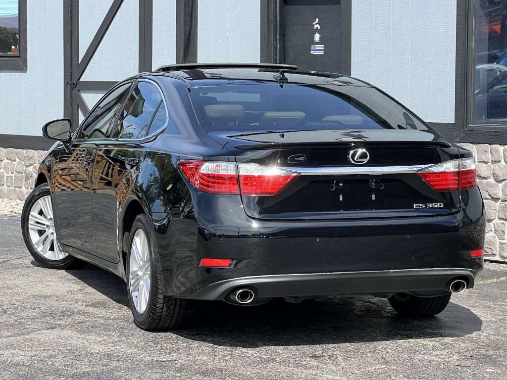 2014 Lexus ES Image 15