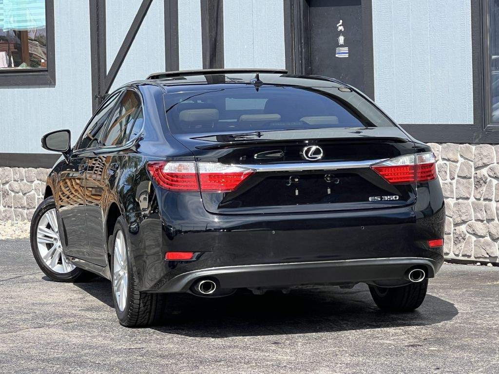 2014 Lexus ES Image 17