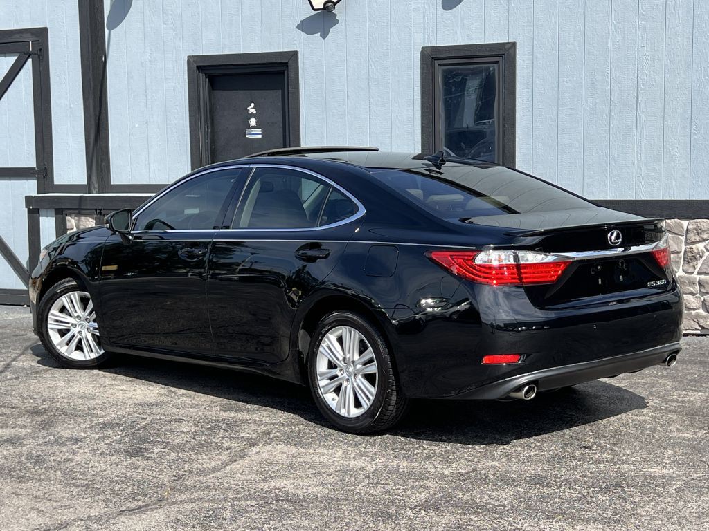 2014 Lexus ES Image 18