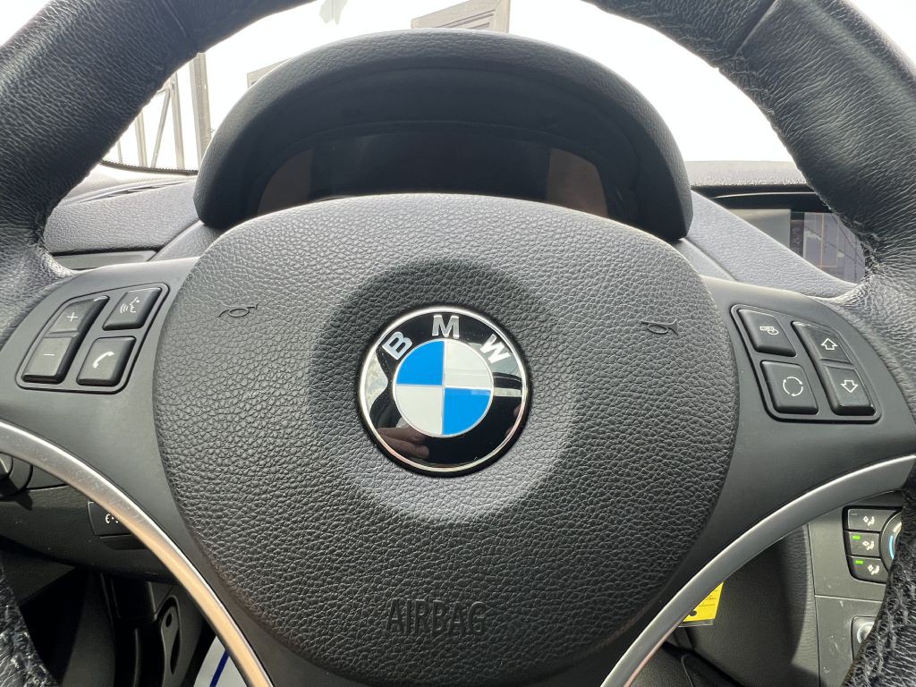 2012 BMW X1 Image 16