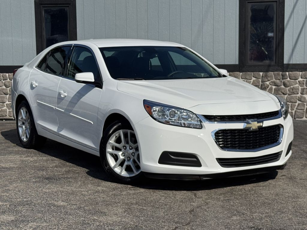 2015 Chevrolet Malibu Image 1