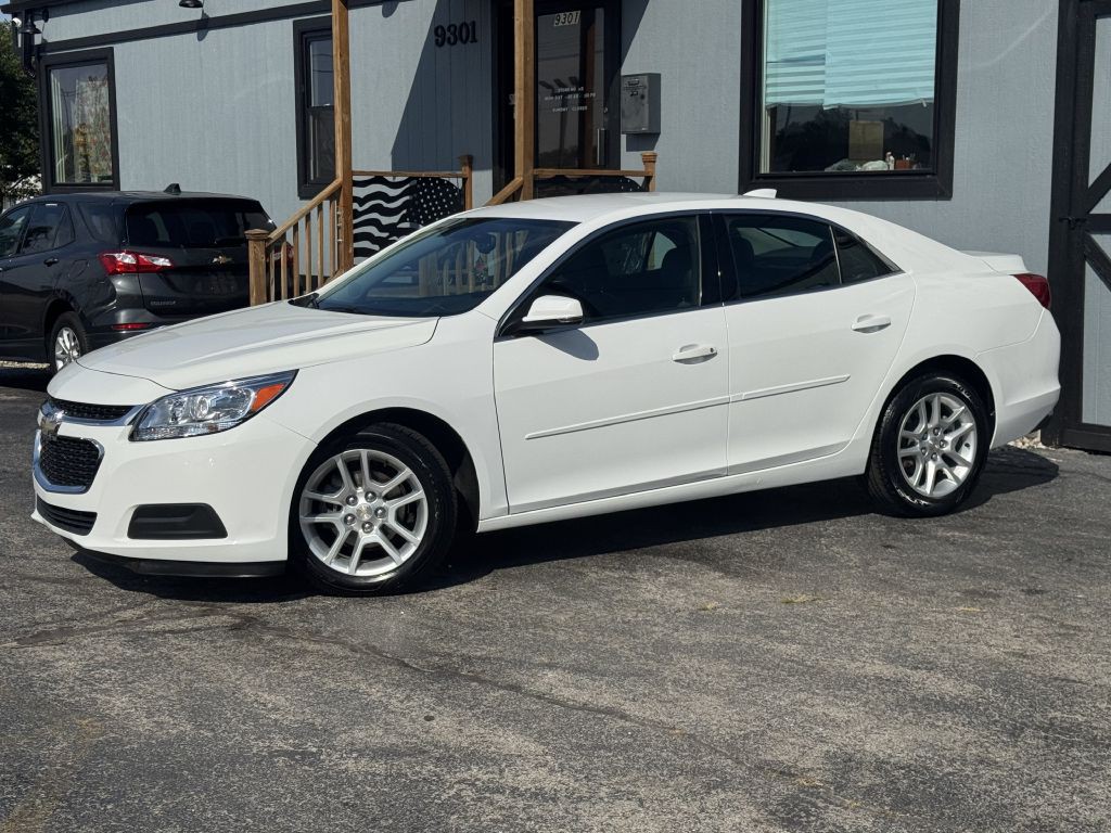 2015 Chevrolet Malibu Image 3