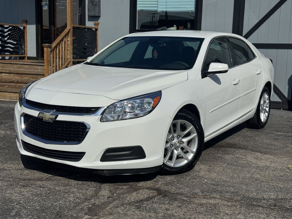 2015 Chevrolet Malibu Image 4