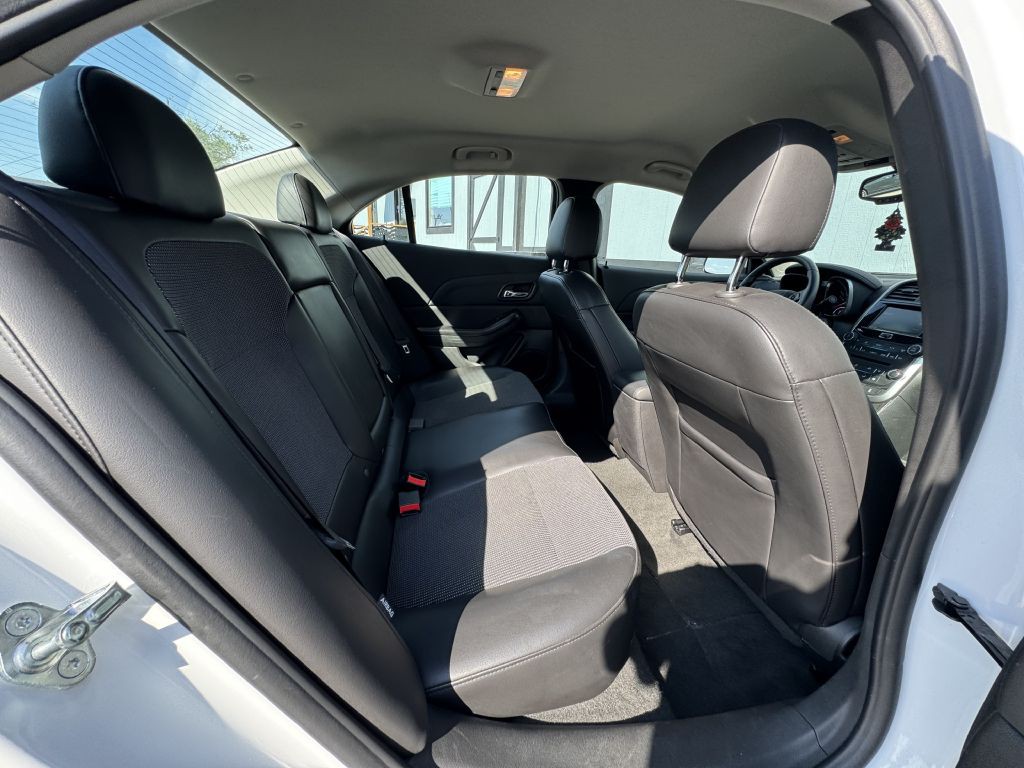 2015 Chevrolet Malibu Image 15