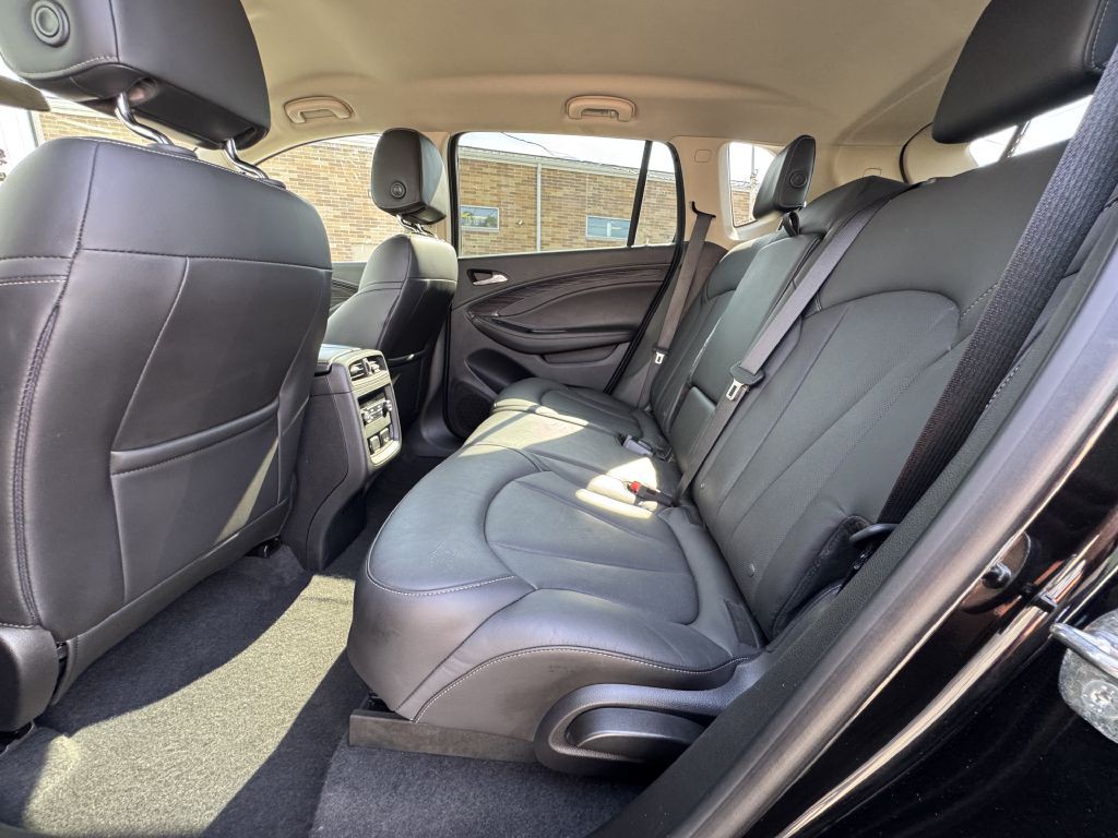 2017 Buick Envision Image 18