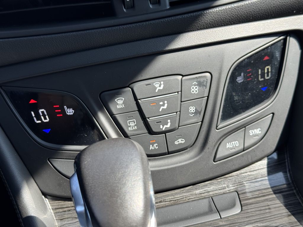 2017 Buick Envision Image 28