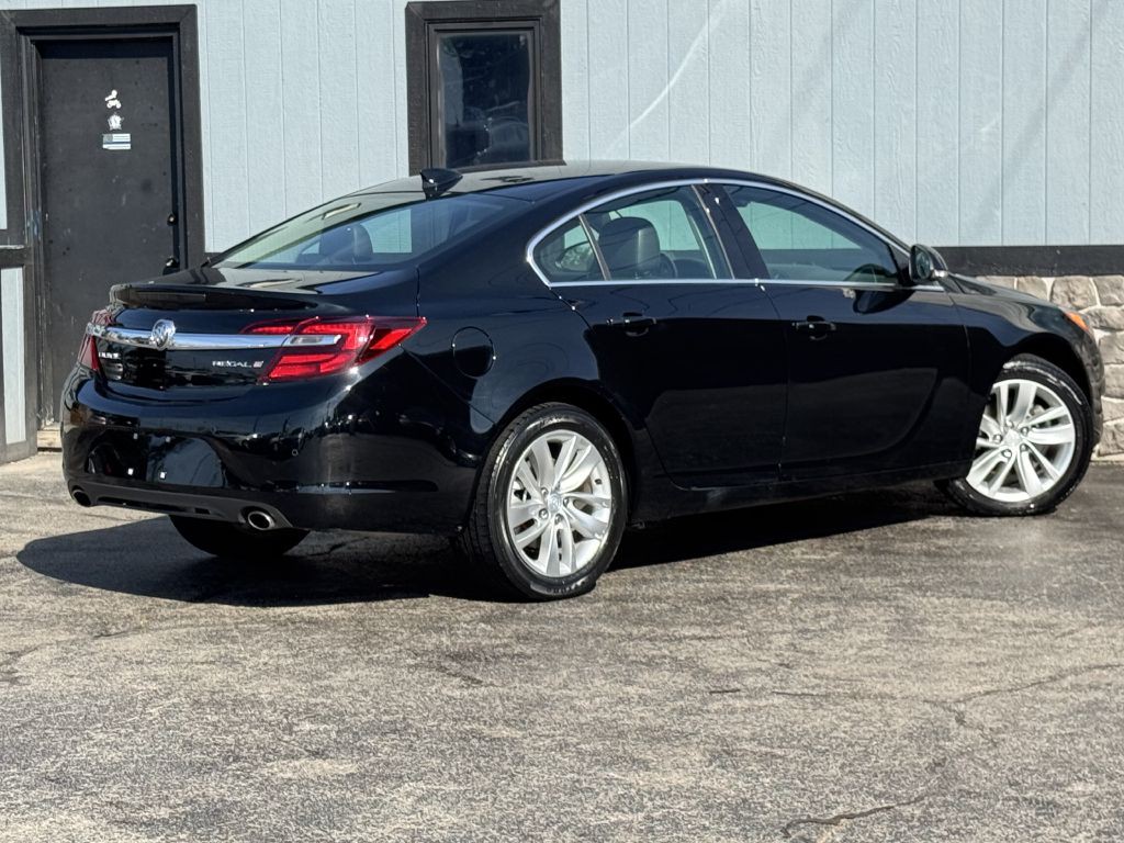 2017 Buick Regal Image 11