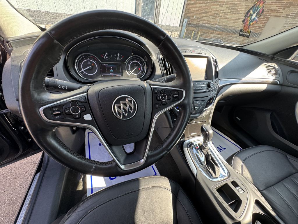 2017 Buick Regal Image 16
