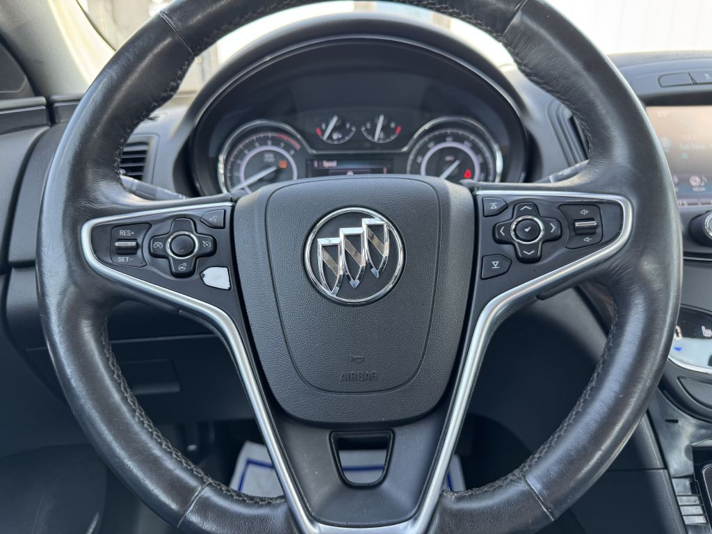 2017 Buick Regal Image 21