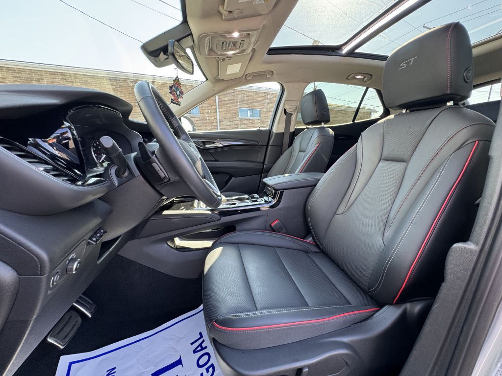 2023 Buick Envision Image 16