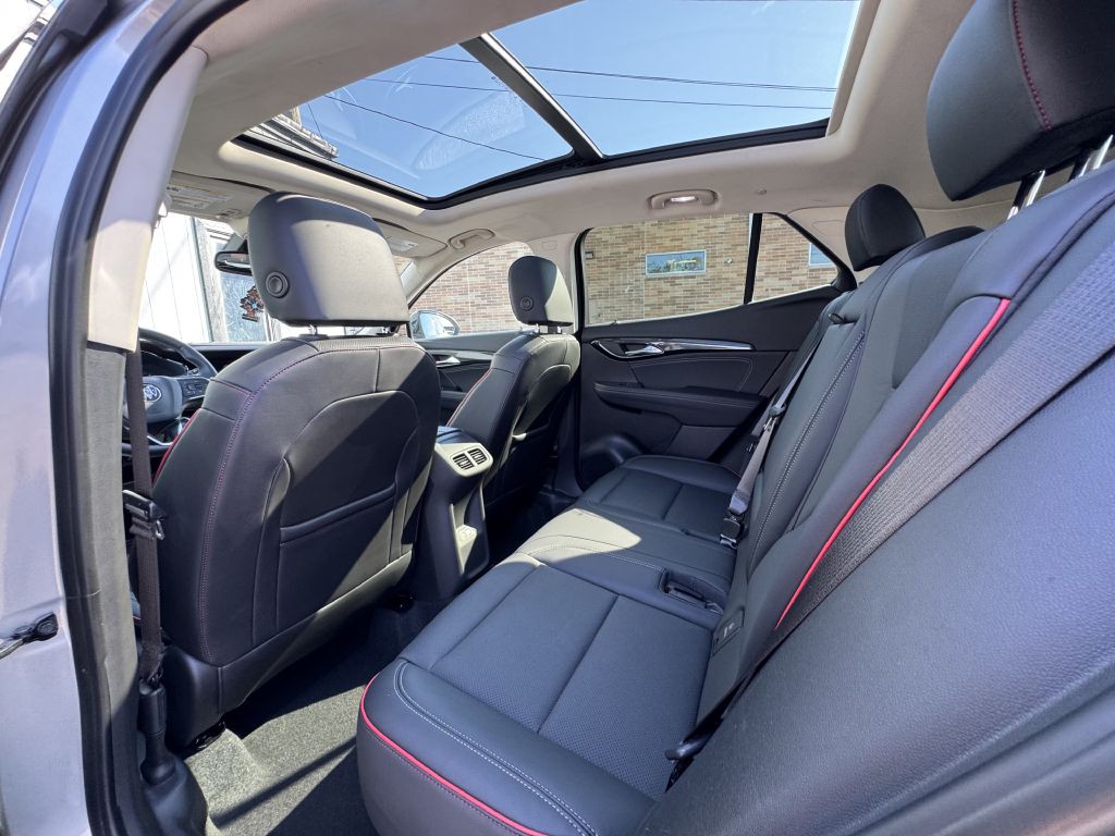 2023 Buick Envision Image 18