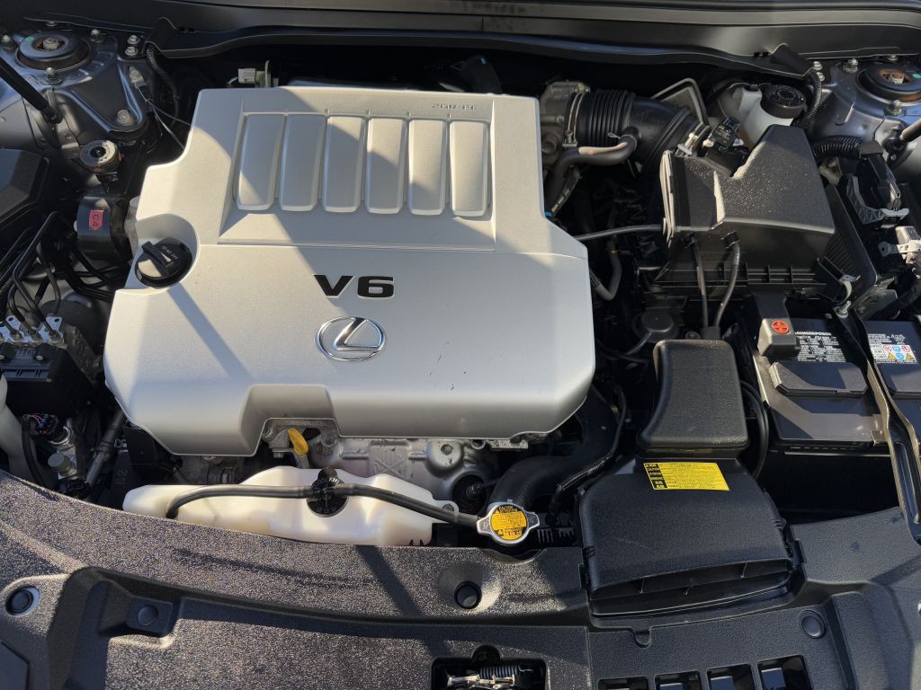 2015 Lexus ES Image 29