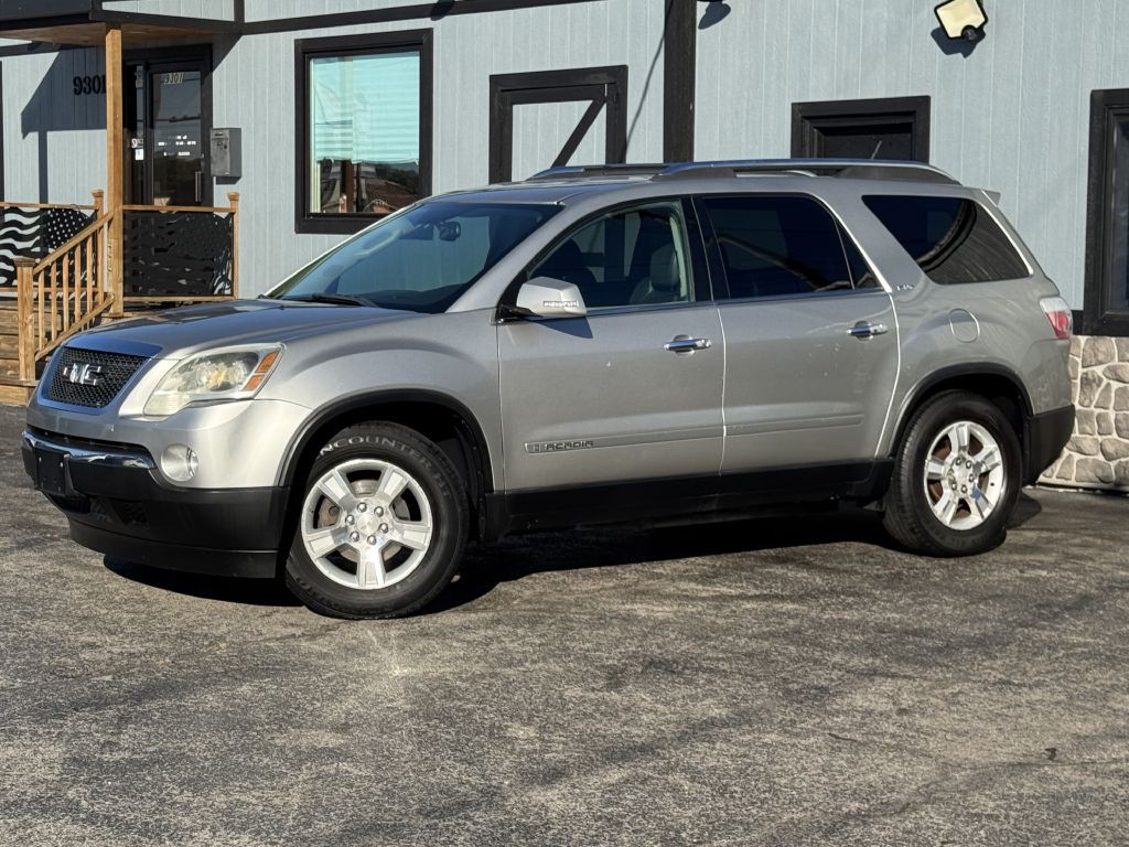 2007 GMC Acadia Image 2