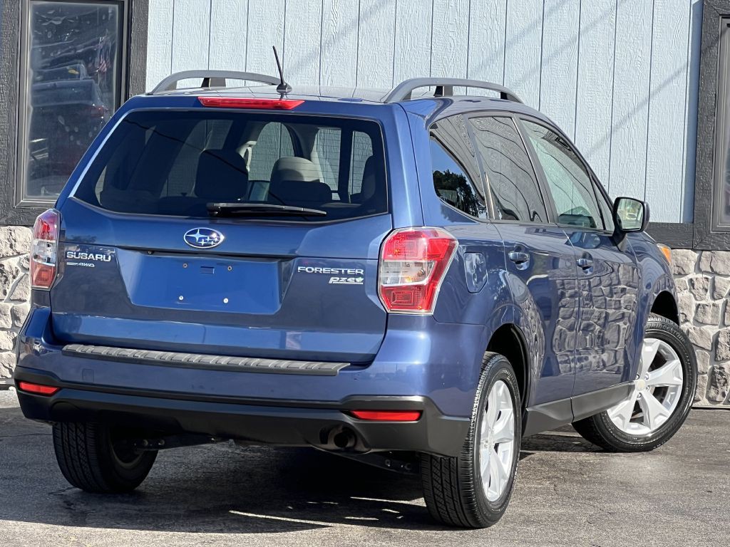 2014 Subaru Forester Image 18