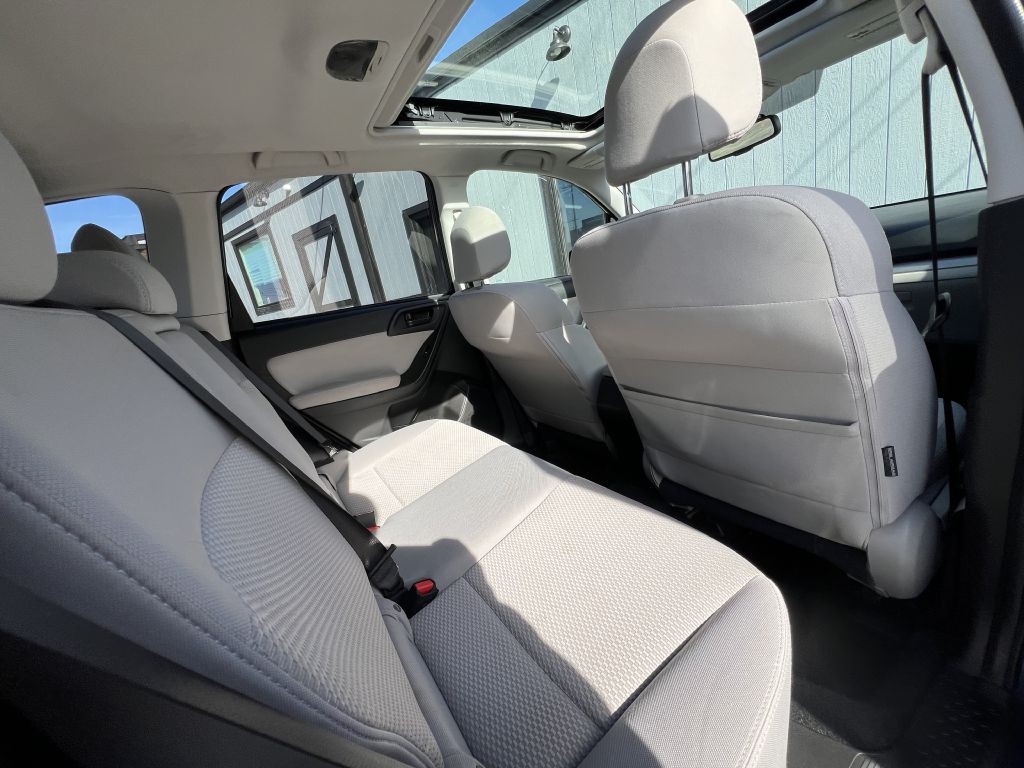 2014 Subaru Forester Image 33