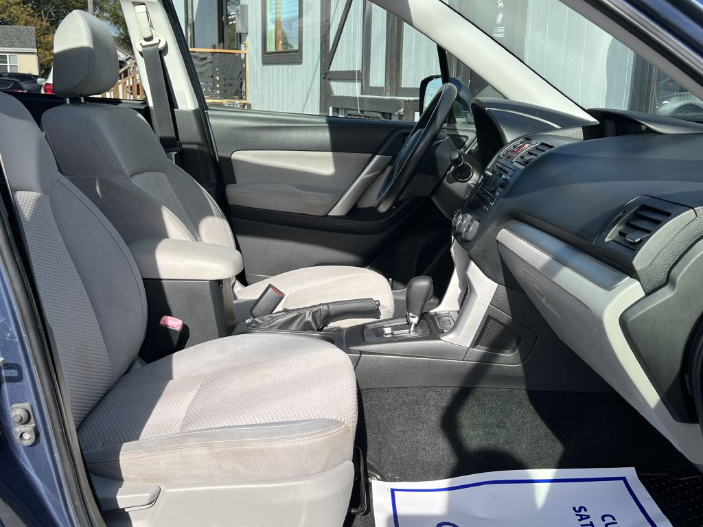 2014 Subaru Forester Image 34