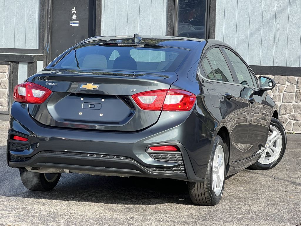 2018 Chevrolet Cruze Image 7