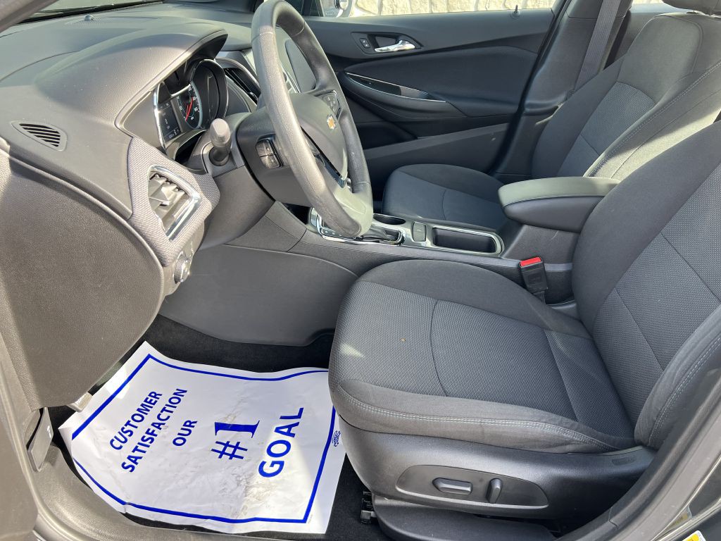 2018 Chevrolet Cruze Image 13