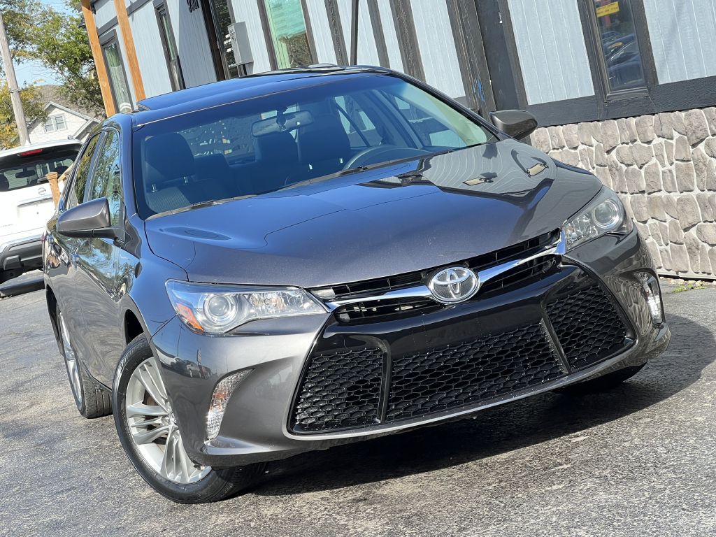 2016 Toyota Camry Image 6