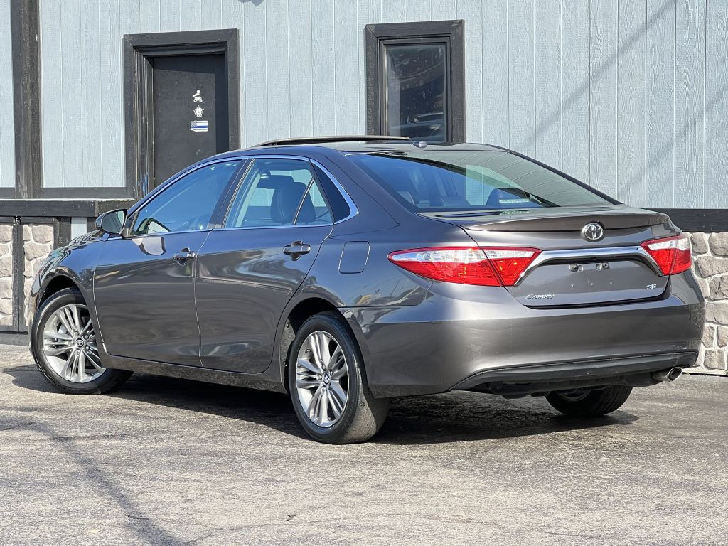 2016 Toyota Camry Image 13