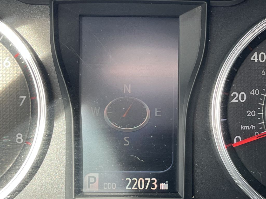 2016 Toyota Camry Image 18