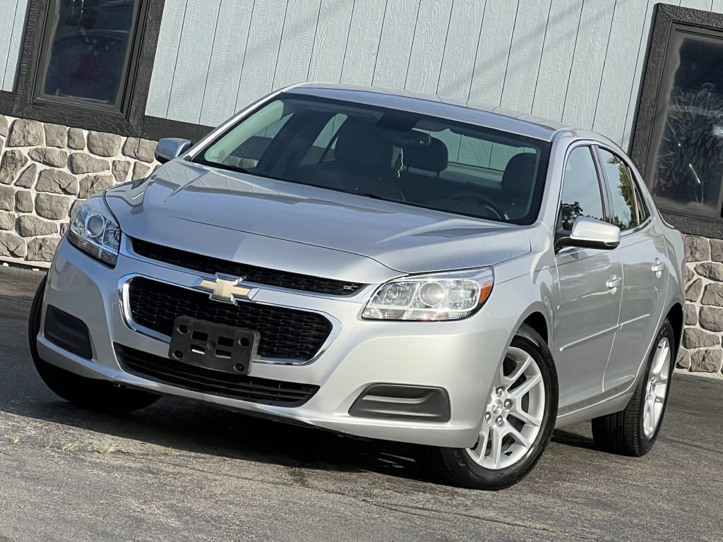 2015 Chevrolet Malibu Image 3