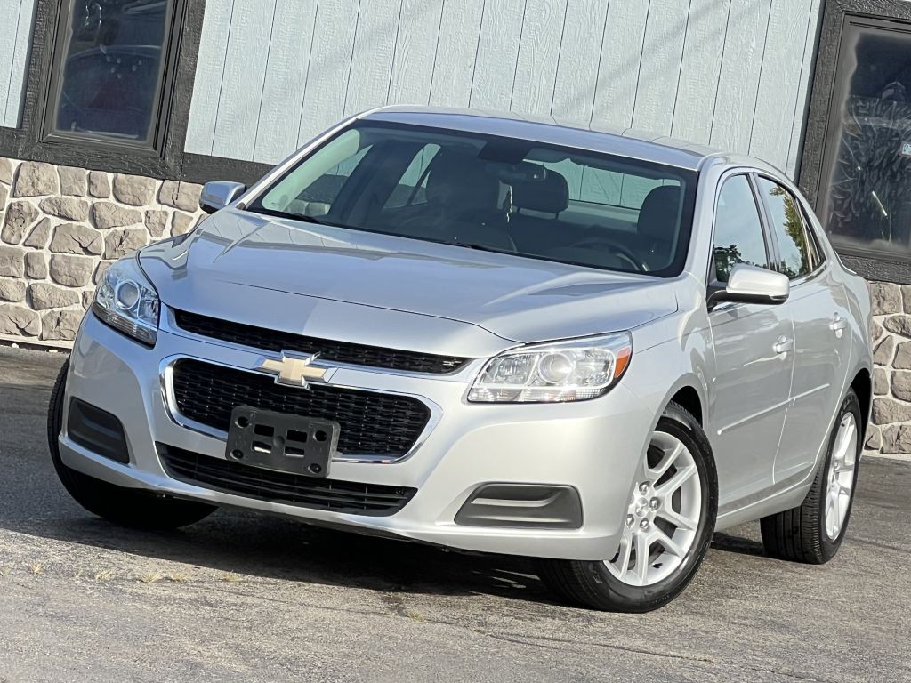 2015 Chevrolet Malibu Image 4
