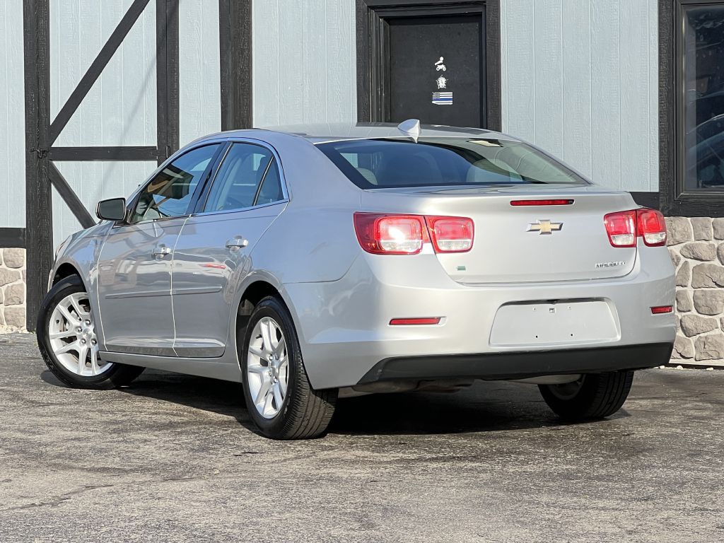 2015 Chevrolet Malibu Image 12