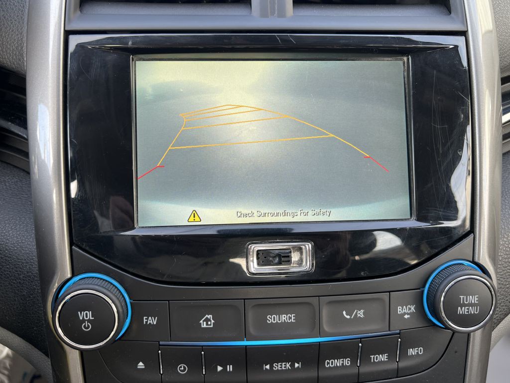 2015 Chevrolet Malibu Image 18
