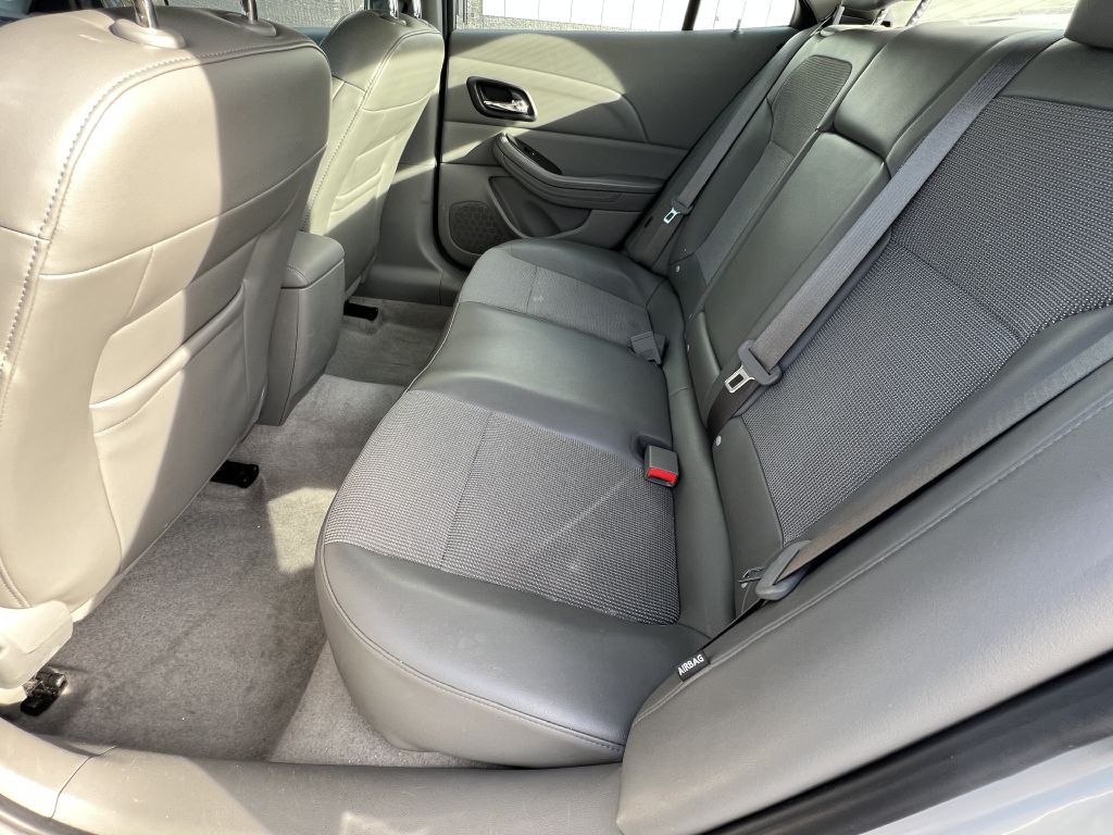 2015 Chevrolet Malibu Image 21