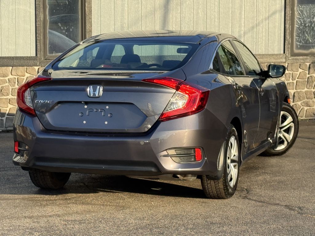 2017 Honda Civic Image 10