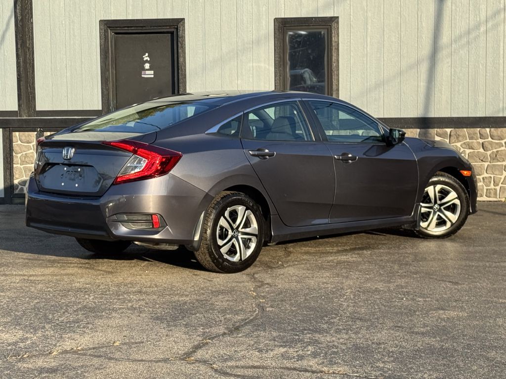 2017 Honda Civic Image 11