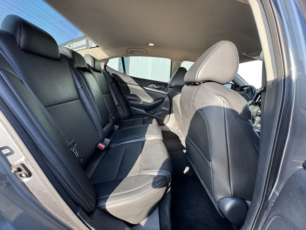 2020 Nissan Maxima Image 17