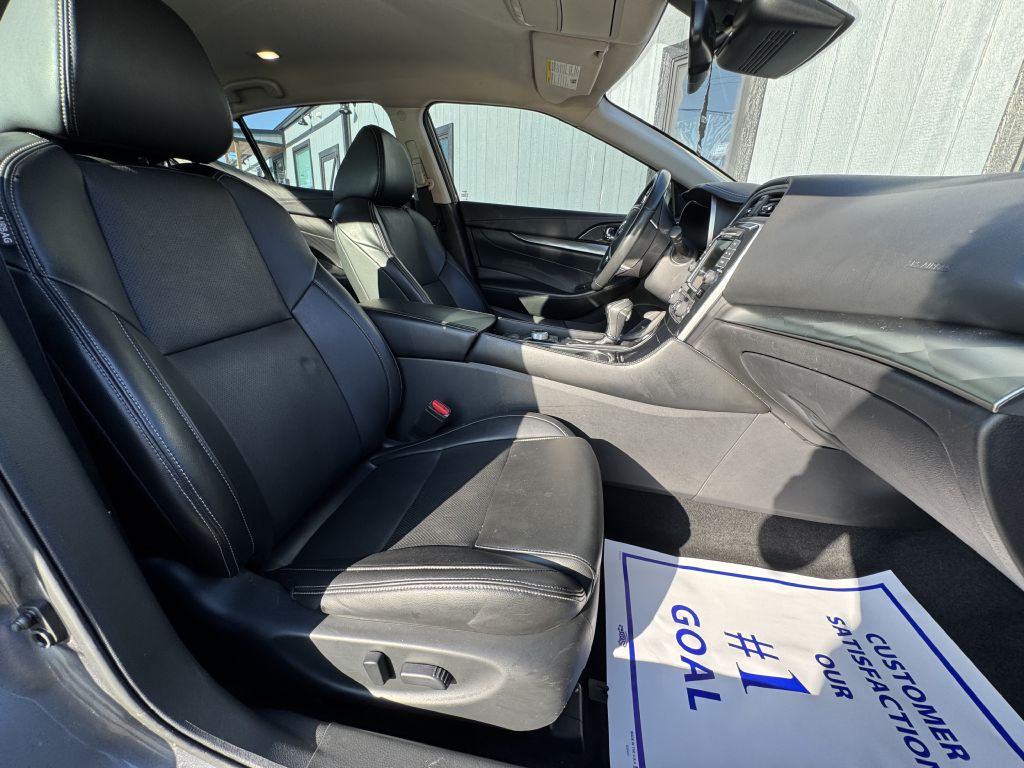 2020 Nissan Maxima Image 18
