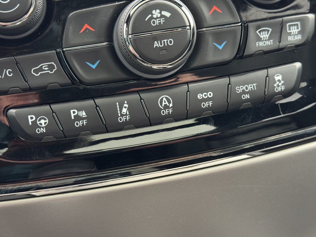 2019 Jeep Grand Cherokee Image 32