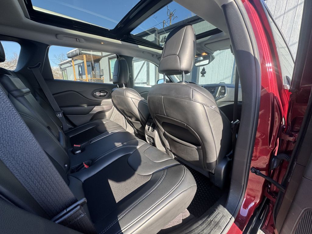 2019 Jeep Cherokee Image 18