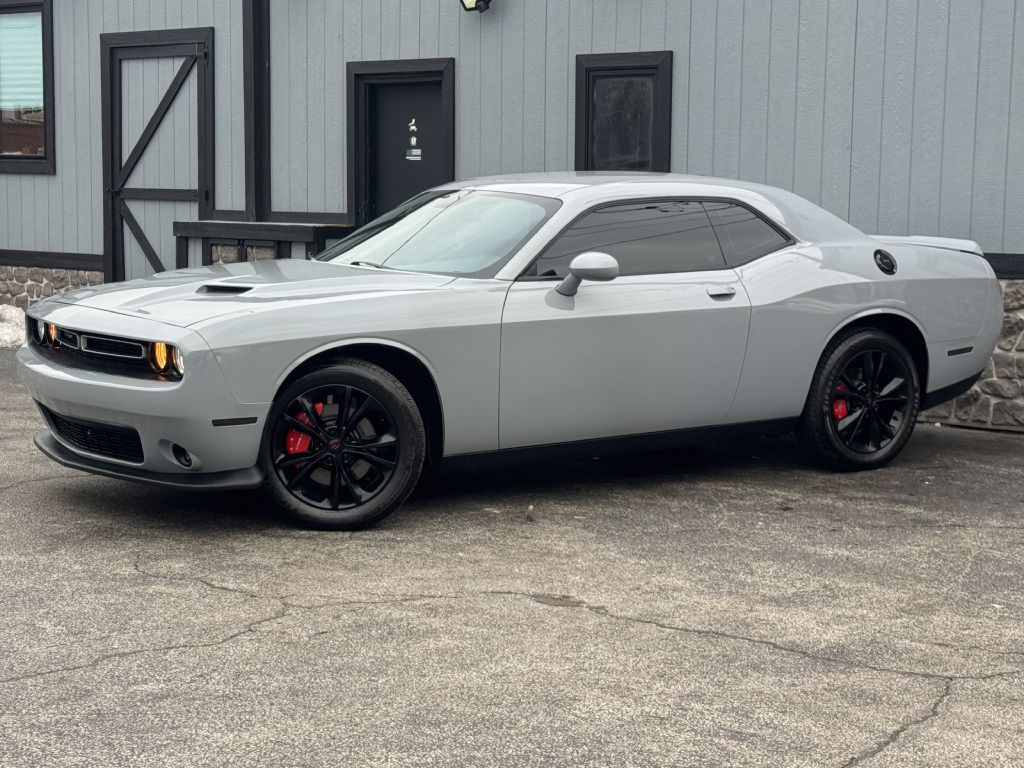 2021 Dodge Challenger Image 2