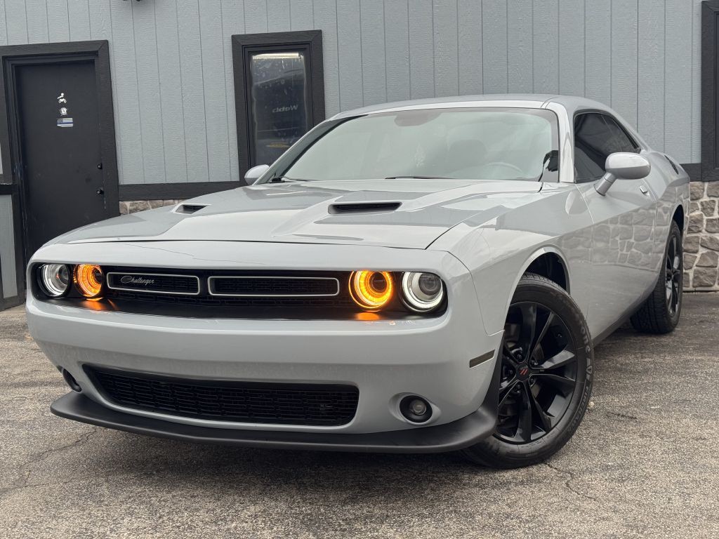 2021 Dodge Challenger Image 3