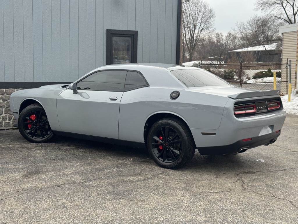 2021 Dodge Challenger Image 8