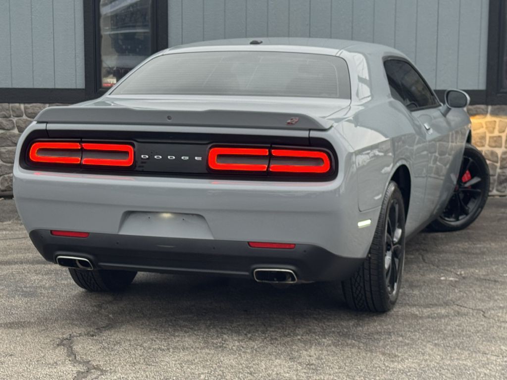 2021 Dodge Challenger Image 10