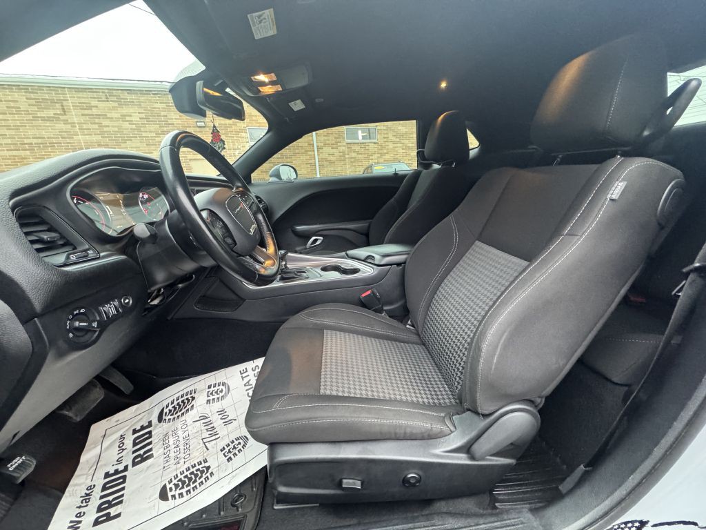 2021 Dodge Challenger Image 15