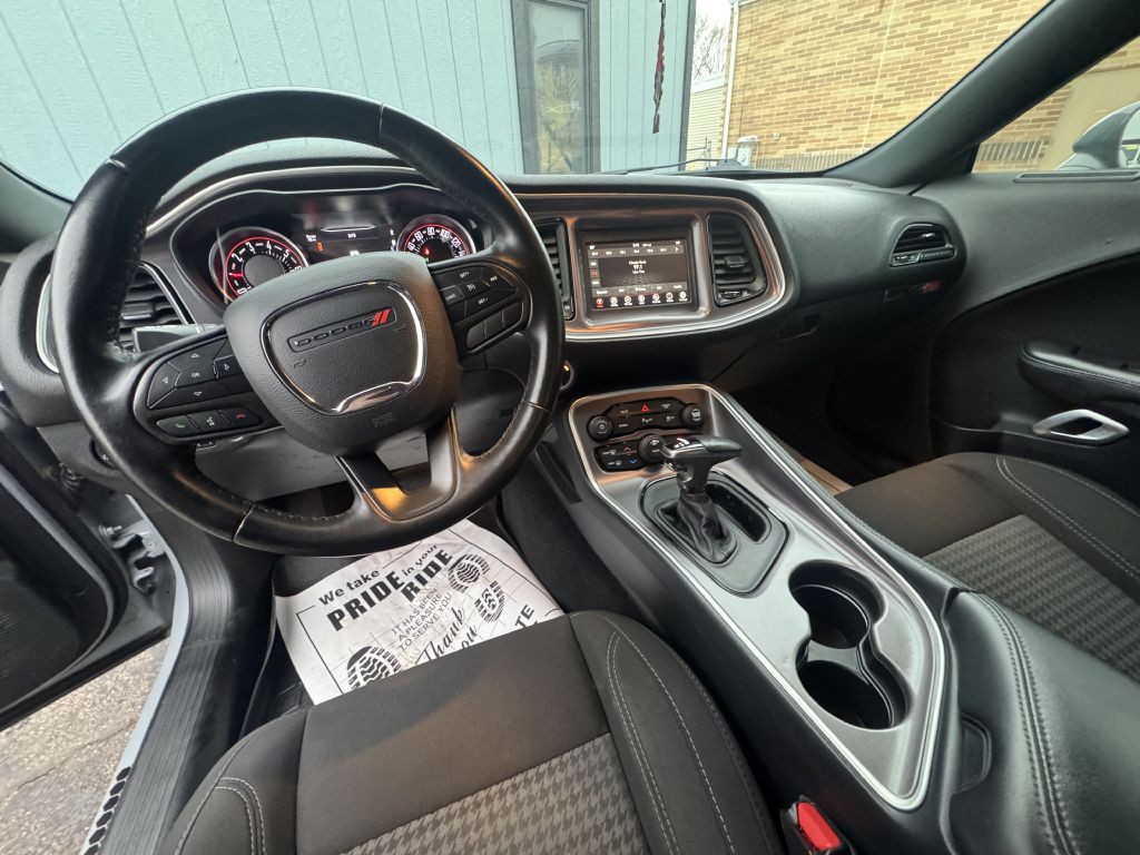 2021 Dodge Challenger Image 16