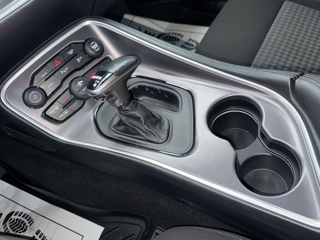 2021 Dodge Challenger Image 24