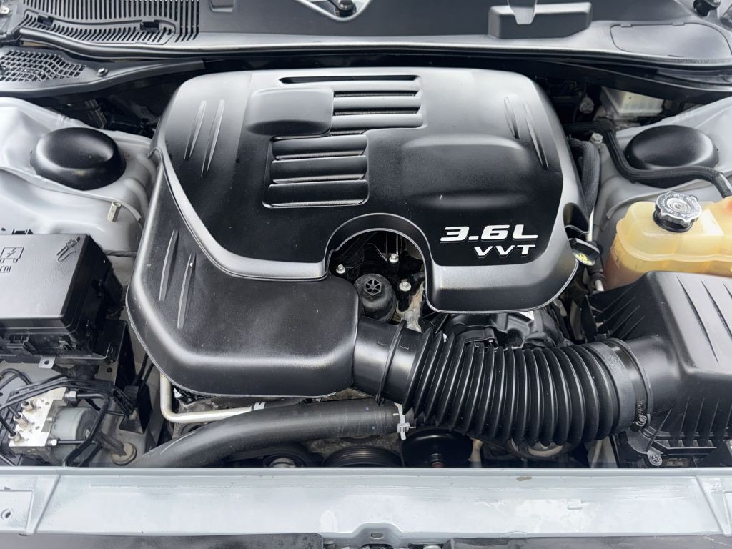 2021 Dodge Challenger Image 25