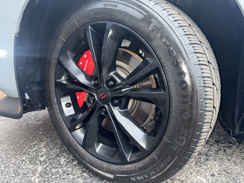 2021 Dodge Challenger Image 26