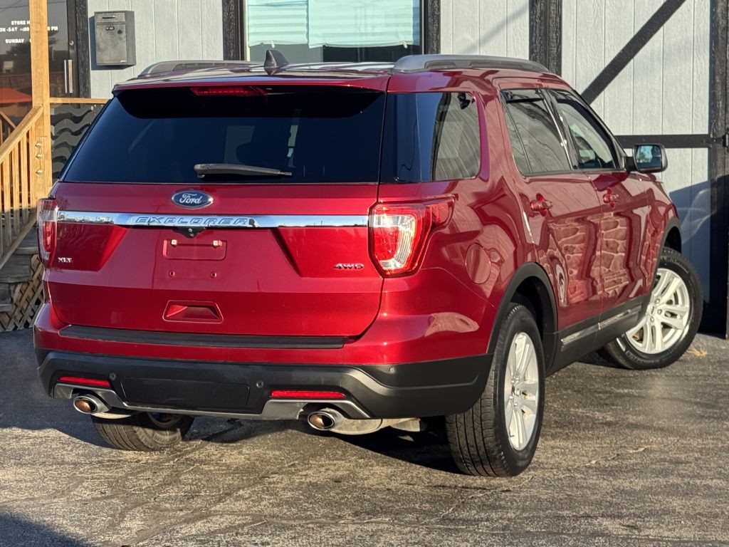 2018 Ford Explorer Image 10