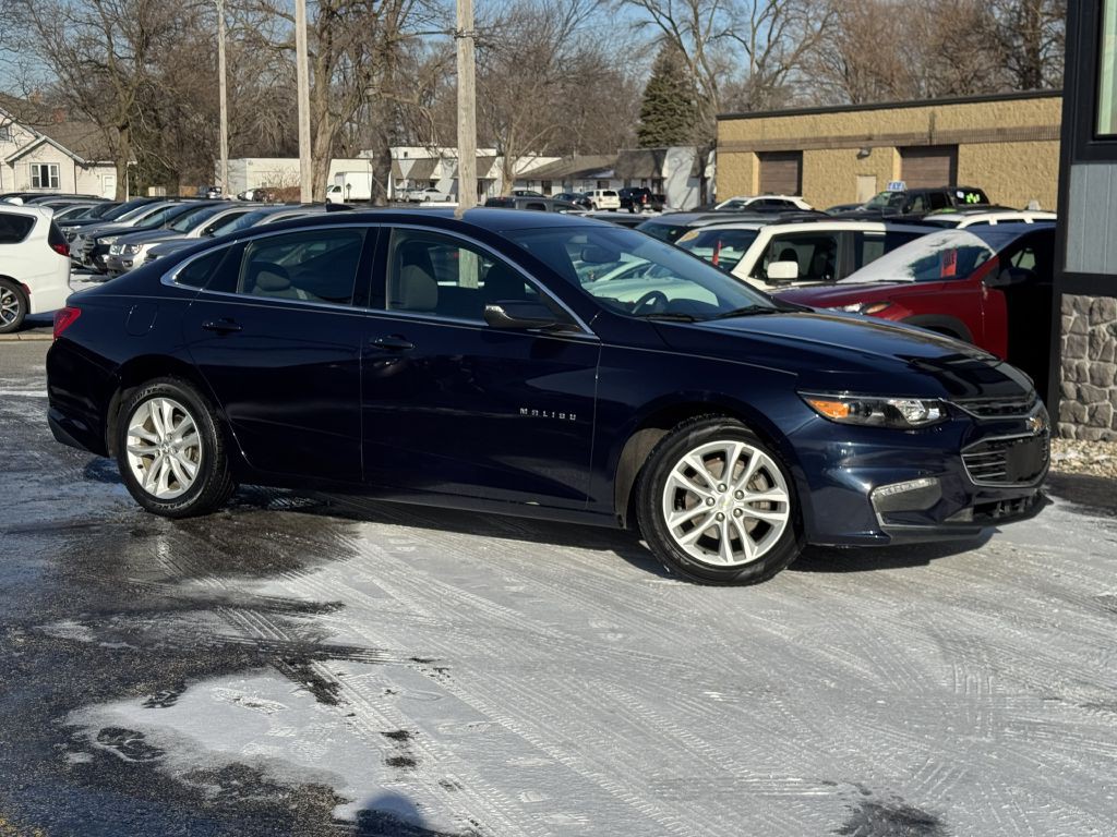 2016 Chevrolet Malibu Image 4