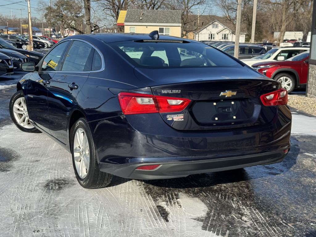 2016 Chevrolet Malibu Image 8