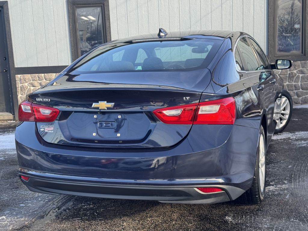 2016 Chevrolet Malibu Image 11