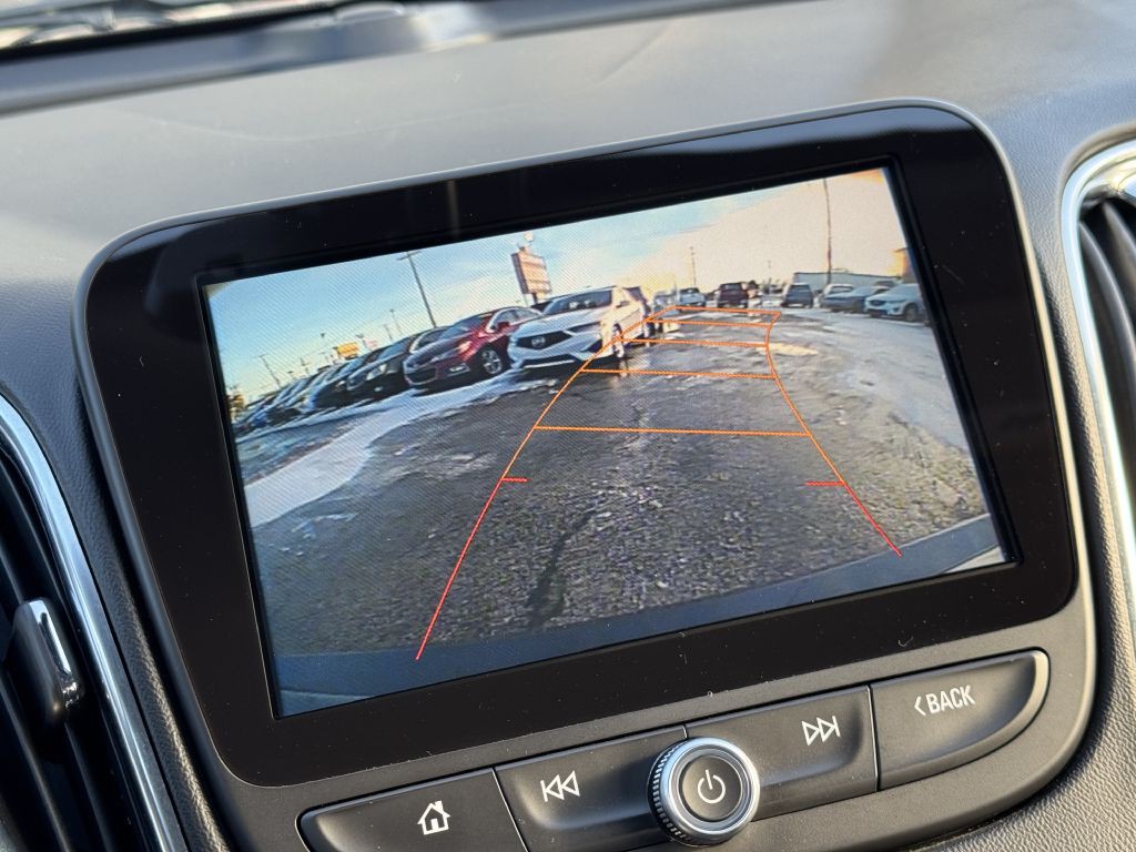 2016 Chevrolet Malibu Image 23